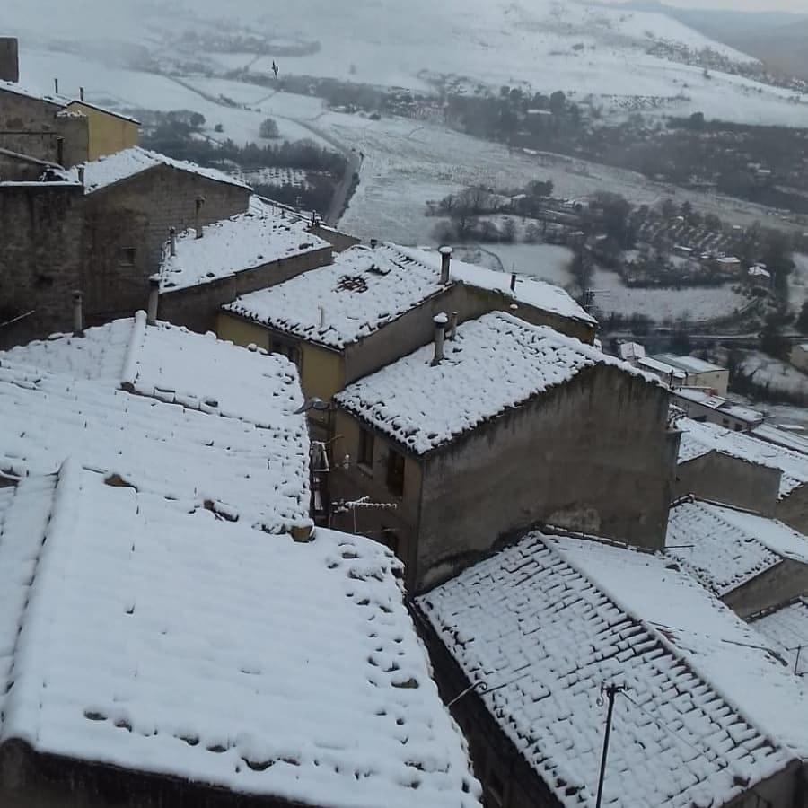 La Nicchia Di Gangi Apartment Exterior photo