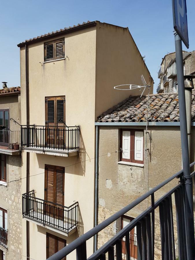 La Nicchia Di Gangi Apartment Exterior photo